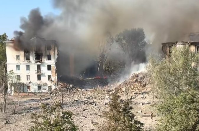 Знову велика трагедія! Ворог цинічно завдав удару по центру великого міста. Багато жертв . Відео